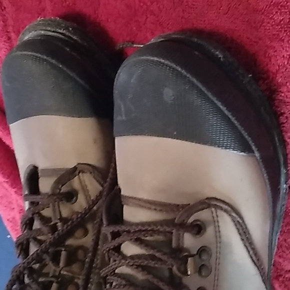 Caddis boots bogo half price today must bundle - Picture 3 of 7